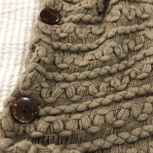 Do Everything In Love | Poncho - Picture 8 of 8